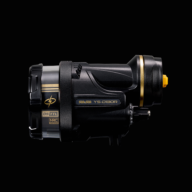 Sea&Sea YS-D130R High-Powered Premium Strobe with Circular Flash Tube